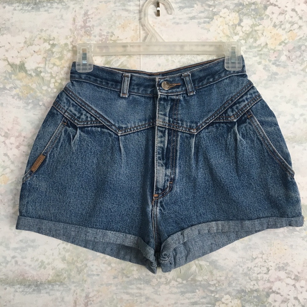 Vintage high waisted shorts